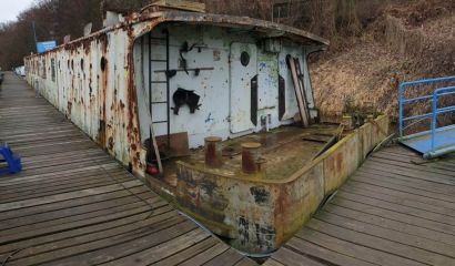 plovoucí ubytovna, loď, botel