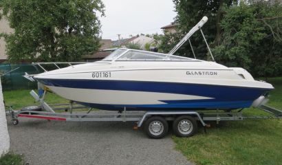 Prodám laminátový člun Glastron GS 219 z roku 2006