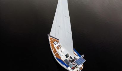 Kajutová plachetnice Avar Sporta 595 Kajutová plachetnice Avar Sporta 595