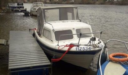 Prodám kajutovou loď