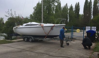 Predam plachetnicu Tango 720 Family