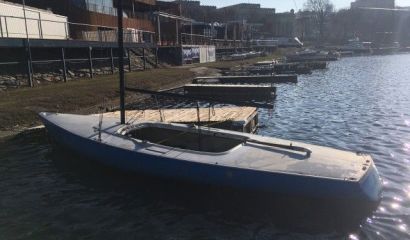 Prodám otevřenou kýlovou plachetnici DYAS Prodám otevřenou kýlovou plachetnici DYAS