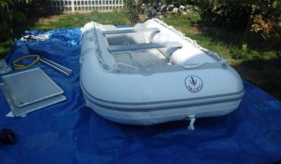 Nafukovací člun Nafukovací člun