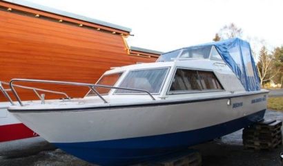 Prodam kajutovou loď Prodam kajutovou loď