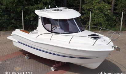 Motorový kajutový člun Pilot Haus 580