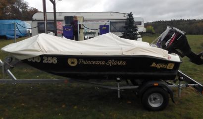 Loď Vena 330 Console