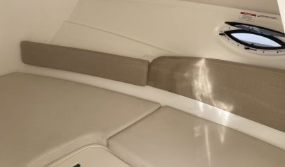 BAYLINER 642 Cuddy + MERCRUISER 3.0l TKS 135ps + vlek THULE Brenderup 1800 Black Line