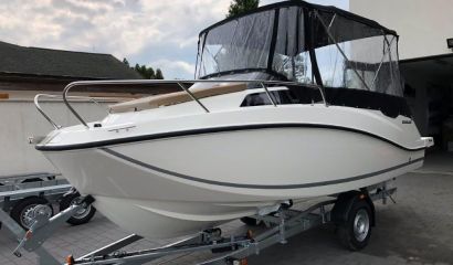 QUICKSILVER Activ 555 CABIN + MERCURY F 115