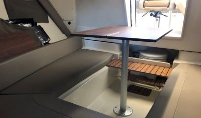 QUICKSILVER Activ 755 SUNDECK + MERCURY F 300 V8