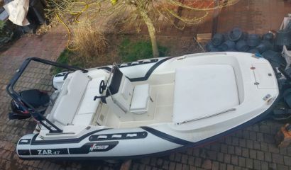 Nafukovací loď s pevným kýlem Zar 47/S