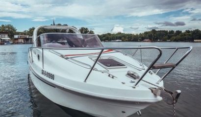 Predám motorový čln Selva Cruiser 6,7 Predám motorový čln Selva Cruiser 6,7