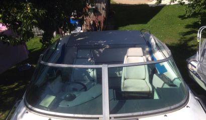 Motorová loď Cruisers Rouge